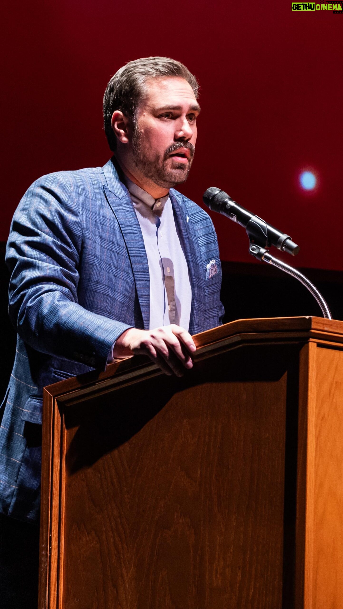 Dan Katz - 7K Likes - We brought back one of the biggest Badger backers to emcee our annual student-athlete celebration, The Buckinghams.
And true to form, @barstoolbigcat brought the laughs and a large dose of Badger Pride.