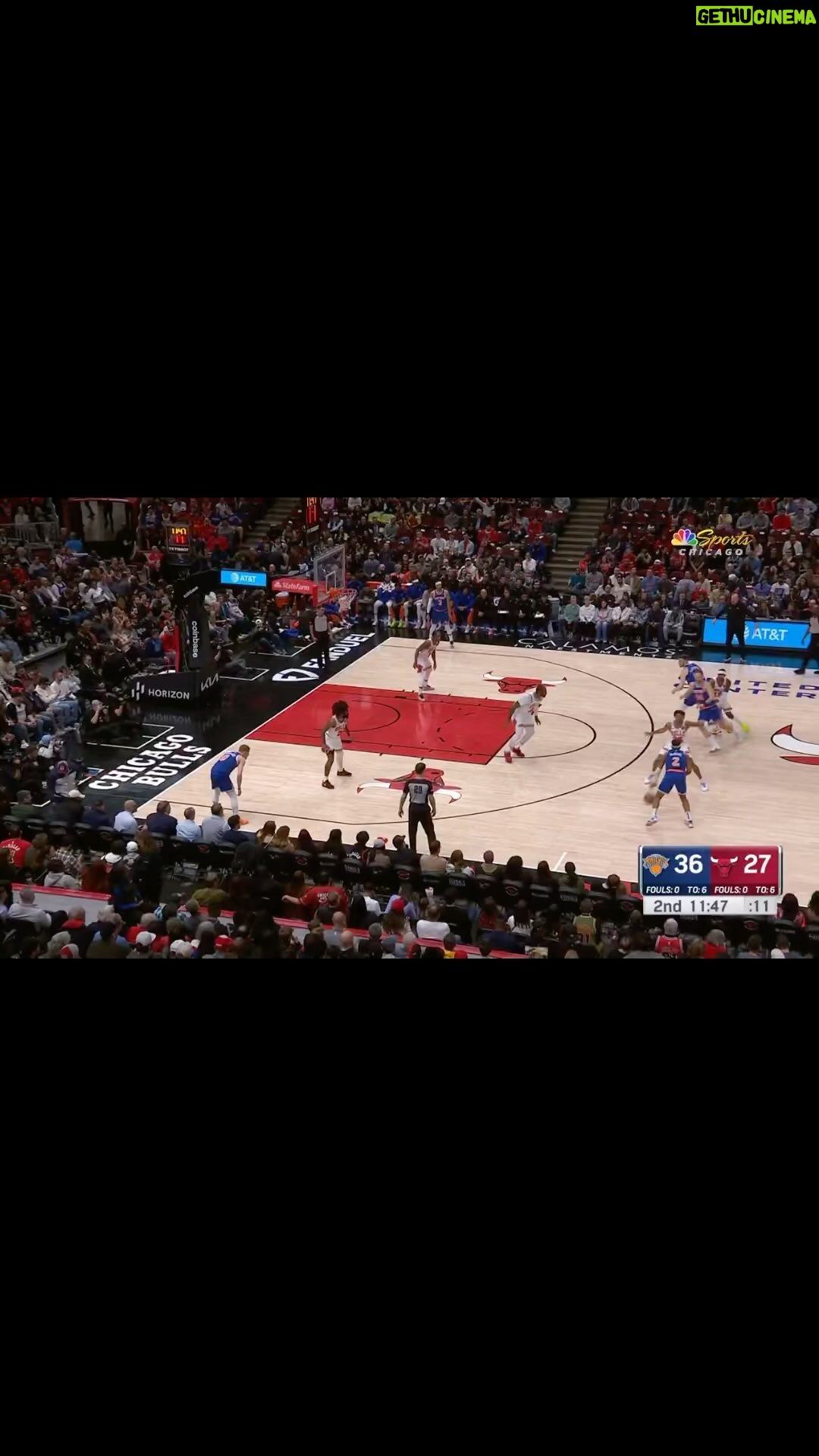 Dan Katz - 6.8K Likes - Bulls unveiled their new 4 point dunk. Just missed!