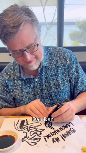 Dan Povenmire Instagram - Drawing with my friend @dan.povenmire … always a fun time! #phinneasandferb #doofenshmirtz #disney