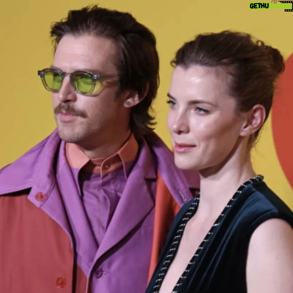 Dan Stevens - 26.2K Likes - GASLIT premiere at The Met!
@starz April 24
🌈 @licong_gong123
🕶️ @akila.la
🔭🛍️ @mjonf
🖌️ @rheannewhite
💅 Element Nails, Lexington Ave, NY
@gaslitstarz
@metmuseum