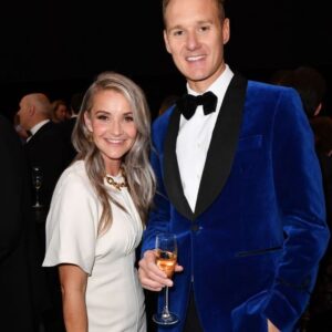 Dan Walker Instagram - Some lovely news… we are about to start filming a new travel series for @channel5_tv 

Watch this space for more details. We’ll let you know when you can watch us wandering around together as soon as we can (champagne optional 😂🥂)

@helenskelton