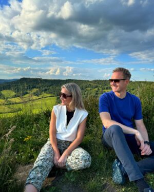 Dan Walker Instagram - Great fun filming in the sunshine again today. What an amazing country we have on our doorstep.

Laughs, walks and snacks all day long 

Coming to a TV screen near you later this year 📺