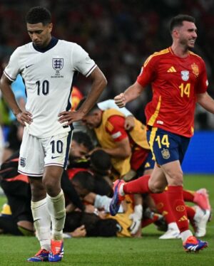 Dan Walker Instagram - Back to back Euros defeats for #England

This Spanish side are so good. England came close and there were some great memories from this tournament but you can’t argue with 7 wins from 7

What a day for Spanish sport 
🎾🇪🇸⚽️

Gutted
