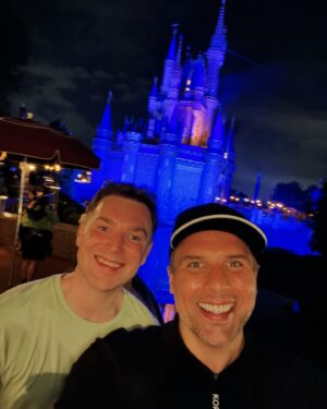 Dan Wootton Instagram - A truly magical week back together in the free state of Florida.
But now back to work…
🇺🇸 🇬🇧