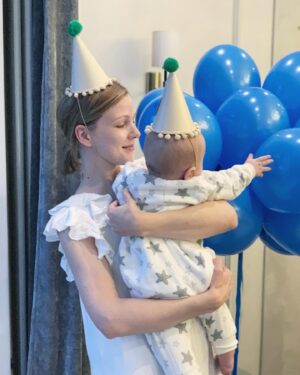Dana Abyzova Instagram - Полгода🙈💙 Я в другом измерении . Ты на нашей планете .