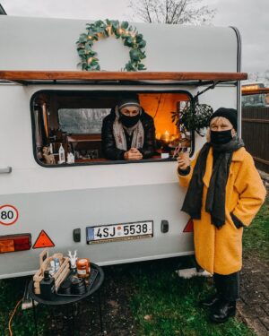 Dana Batulková Instagram - Adventní pohoda v Kolodějích🎄