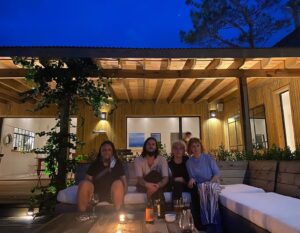 Danae Reynaud Instagram - Addendum. Exhibit A de la despedida anterior.