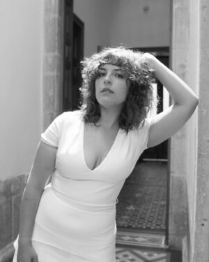 Danae Reynaud Instagram - Estas fotos que me tomó @yvovenegas cuando tenía el pelo largo y el corazón entero