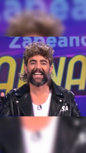 Dani Mateo Instagram - 🎭 Hoy, @danimateoagain y el equipo de @zapeando han querido celebrar Carnaval… llenando el plató de mucha música 😎

Así ha arrancado este programa tan especial repleto de estrellas de la música 😜🌟

Y recuerda, #Zapeando sigue de lunes a viernes, a las 15h45, en @lasexta