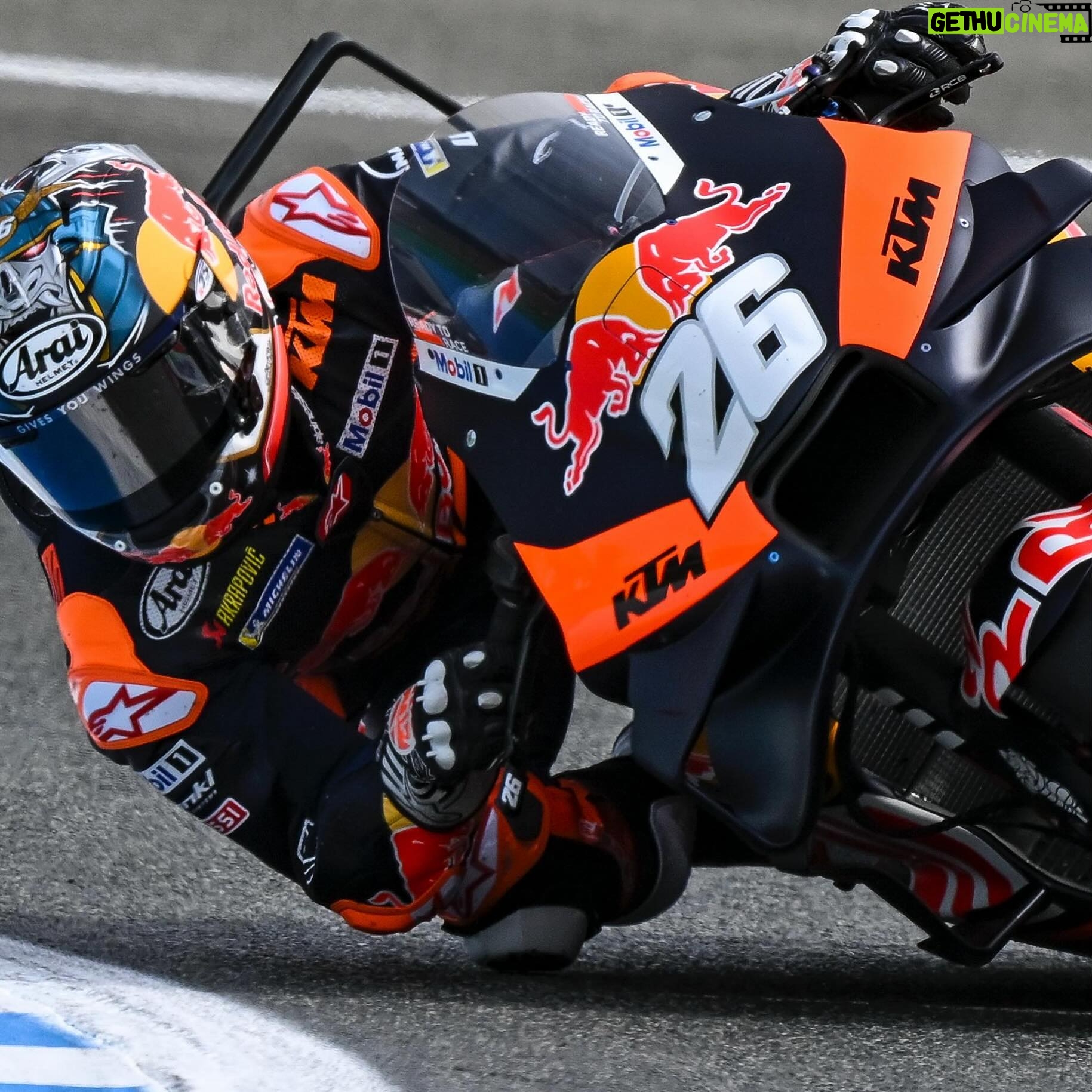 Dani Pedrosa - 26.7K Likes - Two days of test at @circuito_de_jerez! From tomorrow watching the second round of the season.
šø by @chiquichamorrophoto