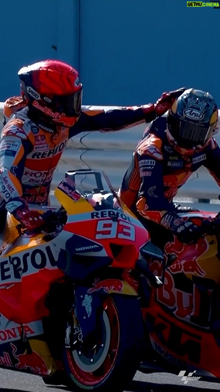 Dani Pedrosa - 271.8K Likes - Q2 spots: claimed ā
Former teammates: reunited ā
š¤š¤
#SanMarinoGP šøš² #MotoGP #Motorsport #Motorcycle #Racing #MarcMarquez #MM93 #DaniPedrosa #DP26