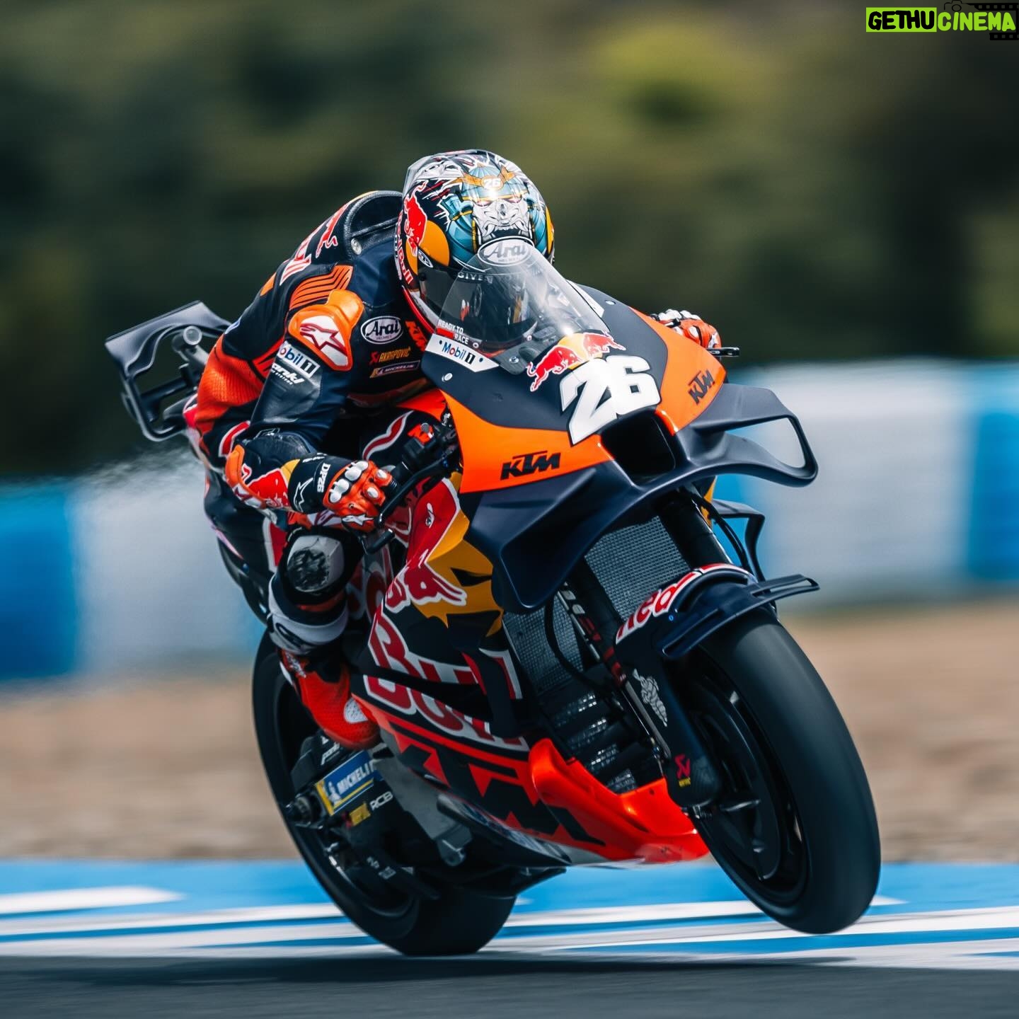 Dani Pedrosa - 45.2K Likes - Thanks to all the fans for this moment of joy!🙌🏻🙏🏻