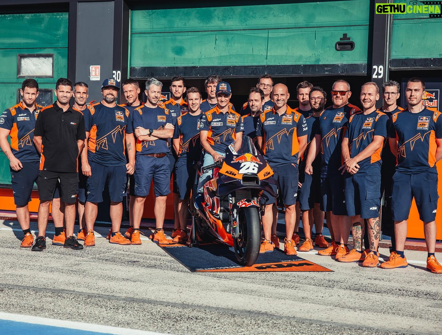 Dani Pedrosa - 53.2K Likes - Here we are! Gran Premio @redbull di San Marino e la Riviera di Rimini!
@ktmfactoryracing
