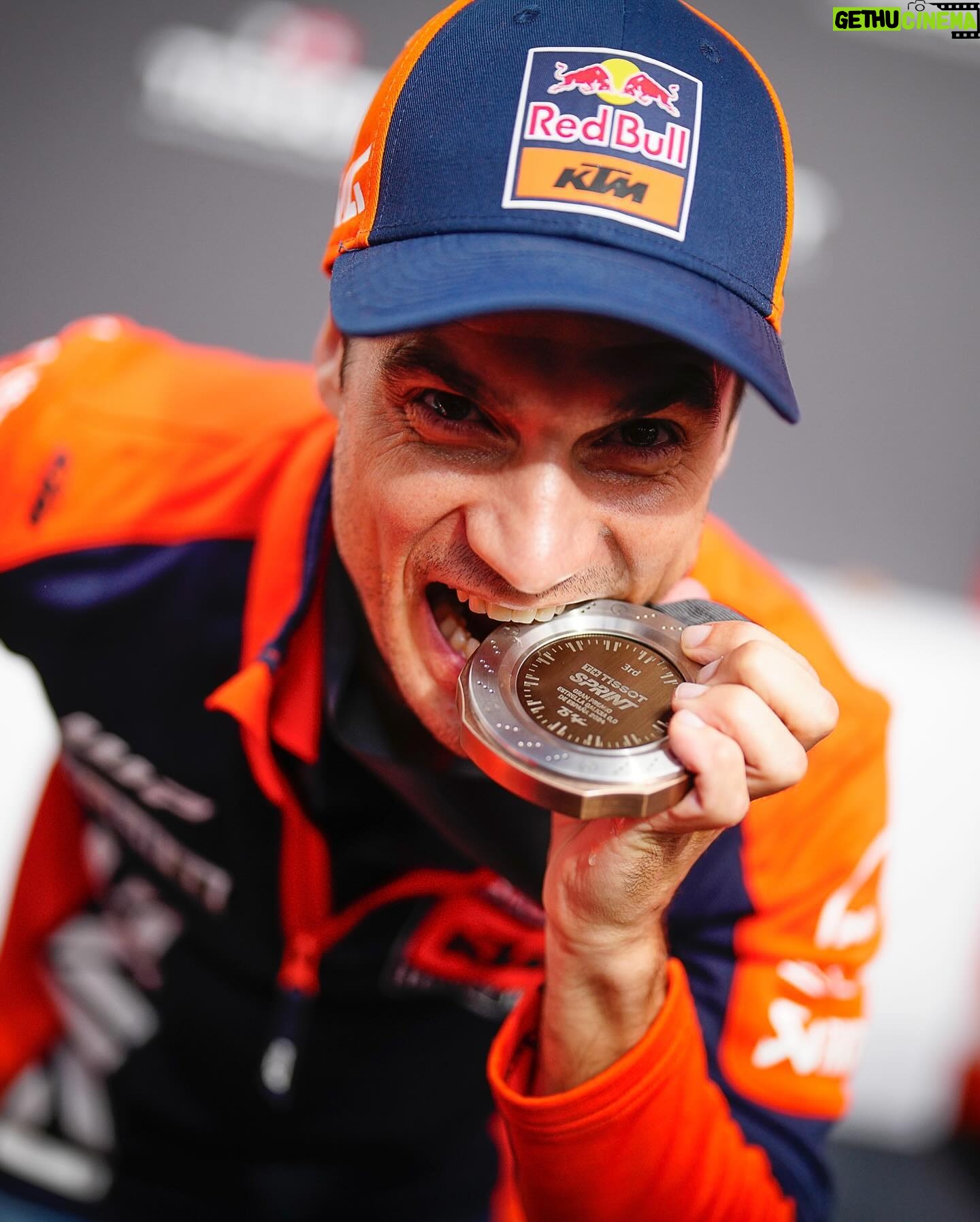Dani Pedrosa - 90K Likes - That first #TissotSprint medal feeling 🤩
#SpanishGP 🇪🇸 #MotoGP #Motorsport #Racing #DP26 #DaniPedrosa