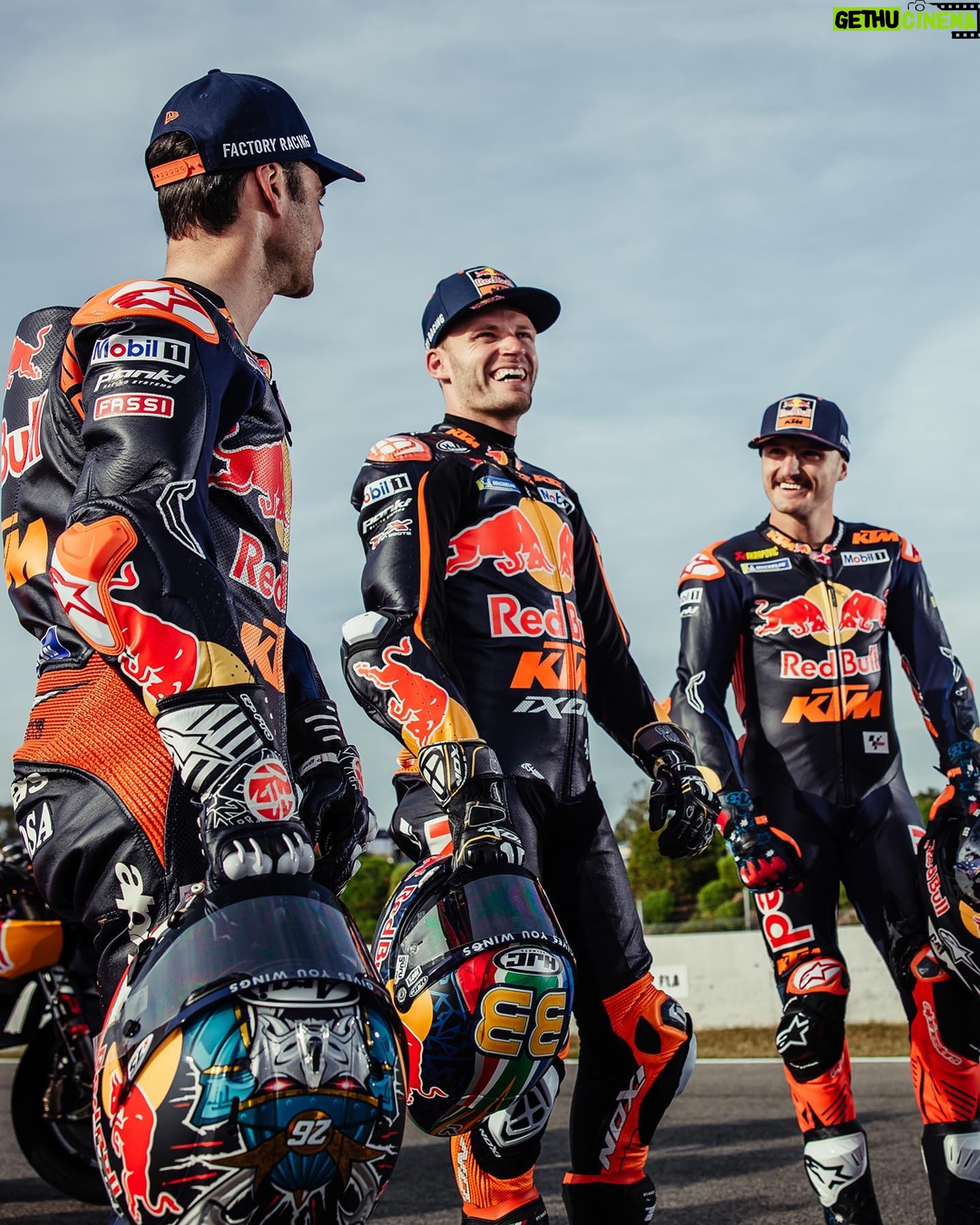 Dani Pedrosa - 39.8K Likes - That's right. The iconic trio is back this weekend for the #SanMarinoGP. 🔥
@26_danipedrosa is back in action alongside Brad and Jack. 🫵
#KTM #ReadyToRace #MotoGP #Motorsport #DaniPedrosa #BradBinder #JackMiller