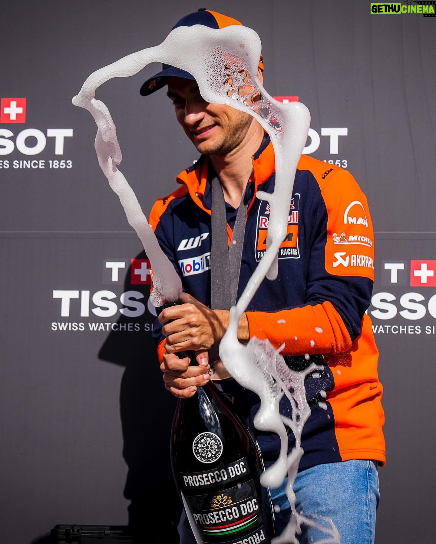 Dani Pedrosa - 90K Likes - That first #TissotSprint medal feeling 🤩
#SpanishGP 🇪🇸 #MotoGP #Motorsport #Racing #DP26 #DaniPedrosa