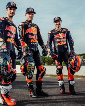Dani Pedrosa Instagram - That's right. The iconic trio is back this weekend for the #SanMarinoGP. 🔥

@26_danipedrosa is back in action alongside Brad and Jack. 🫵

#KTM #ReadyToRace #MotoGP #Motorsport #DaniPedrosa #BradBinder #JackMiller