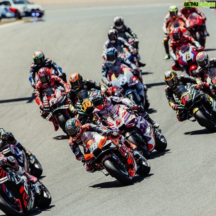 Dani Pedrosa - 44.4K Likes - Spanish GP Sprint ! @ktmfactoryracing Thanks to all the fans for giving me so much love! ❤️