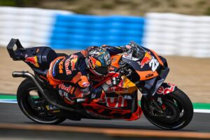 Dani Pedrosa Instagram - Nice couple of shots by @chiquichamorrophoto these two days of testing at @circuito_de_jerez before the end of the season.