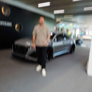 Daniel Abt Instagram - 💥Gewinnspiel: 1000PS kann man nicht beschreiben. Die muss man erleben 🚀 Deswegen möchte ich heute mal wieder eine Mitfahrt im ABT RS7 Legacy Edition mit Videodreh & Firmenrundgang an euch verlosen. Was du dafür tun müsst: 

- Folge @daniel_abt 
- Like diesen Beitrag
- Kommentiere warum ausgerechnet du oder jemand dem du es wünscht mitfahren sollte

Die Gewinner werden zeitnah kontaktiert und eingeladen. Viel Glück 🤞🏻