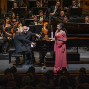 Daniel Barenboim Instagram - The @salzburgerfestspiele’s 2023 Whitsun edition came to an end with a special gala performance honoring Daniel Barenboim, with proceeds from the concert donated to the Daniel Barenboim Foundation. The concert featured performances from Zubin Mehta and the Orchestra del Maggio Musicale Fiorentino, as well as @CeciliaBartoli, @LangLangPiano, Martha Argerich, @Placido_Domingo, @SonyaYoncheva, and @RolandoVillazon.

Photo Credit: SF/Marco Borrelli