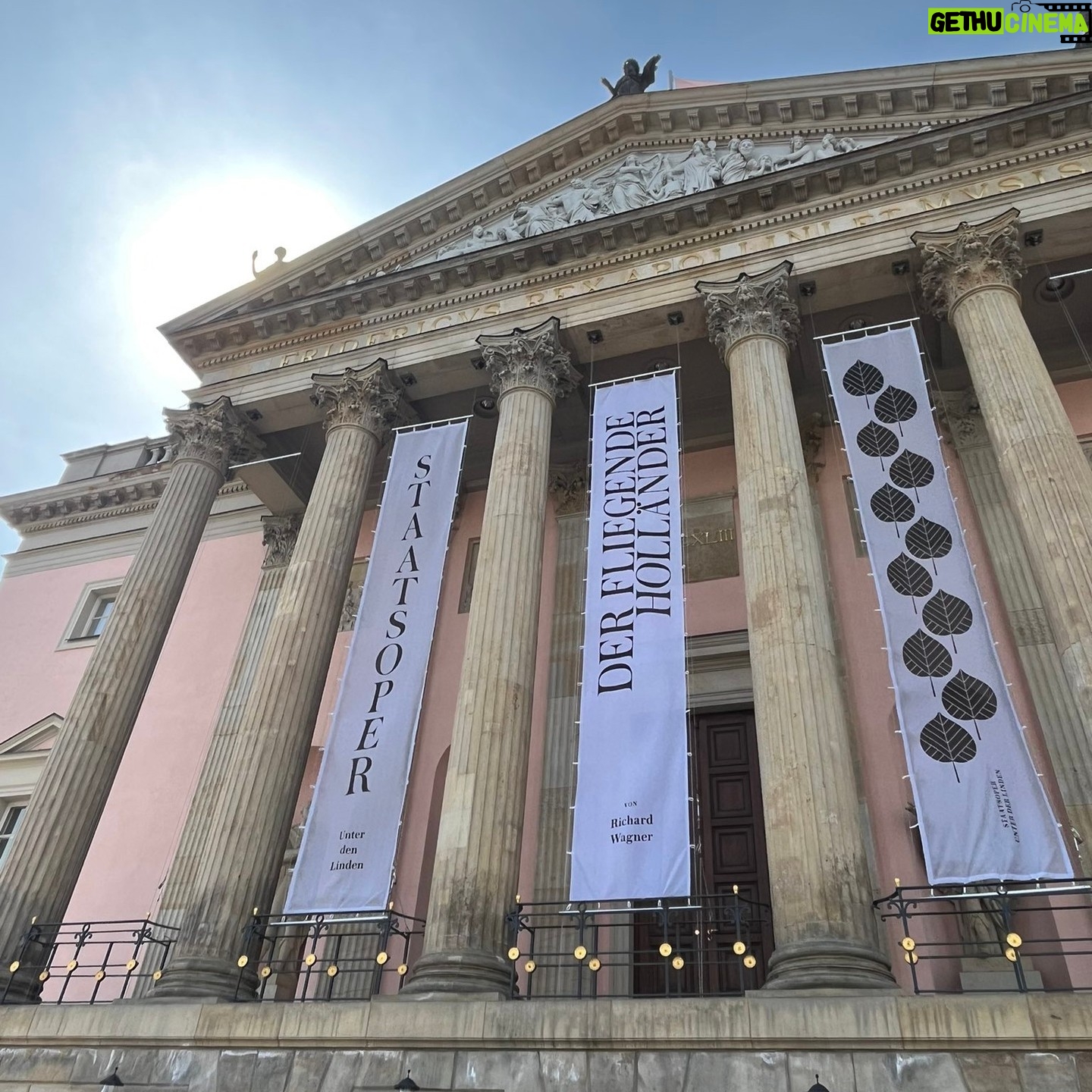 Daniel Barenboim - 2.9K Likes - Earlier this week, Daniel Barenboim joined the Orchesterakademie’s 25th Anniversary celebration at Staatsoper Unter den Linden, conducting Mozart’s Jupiter Symphony and Wagner’s Siegfried Idyll.