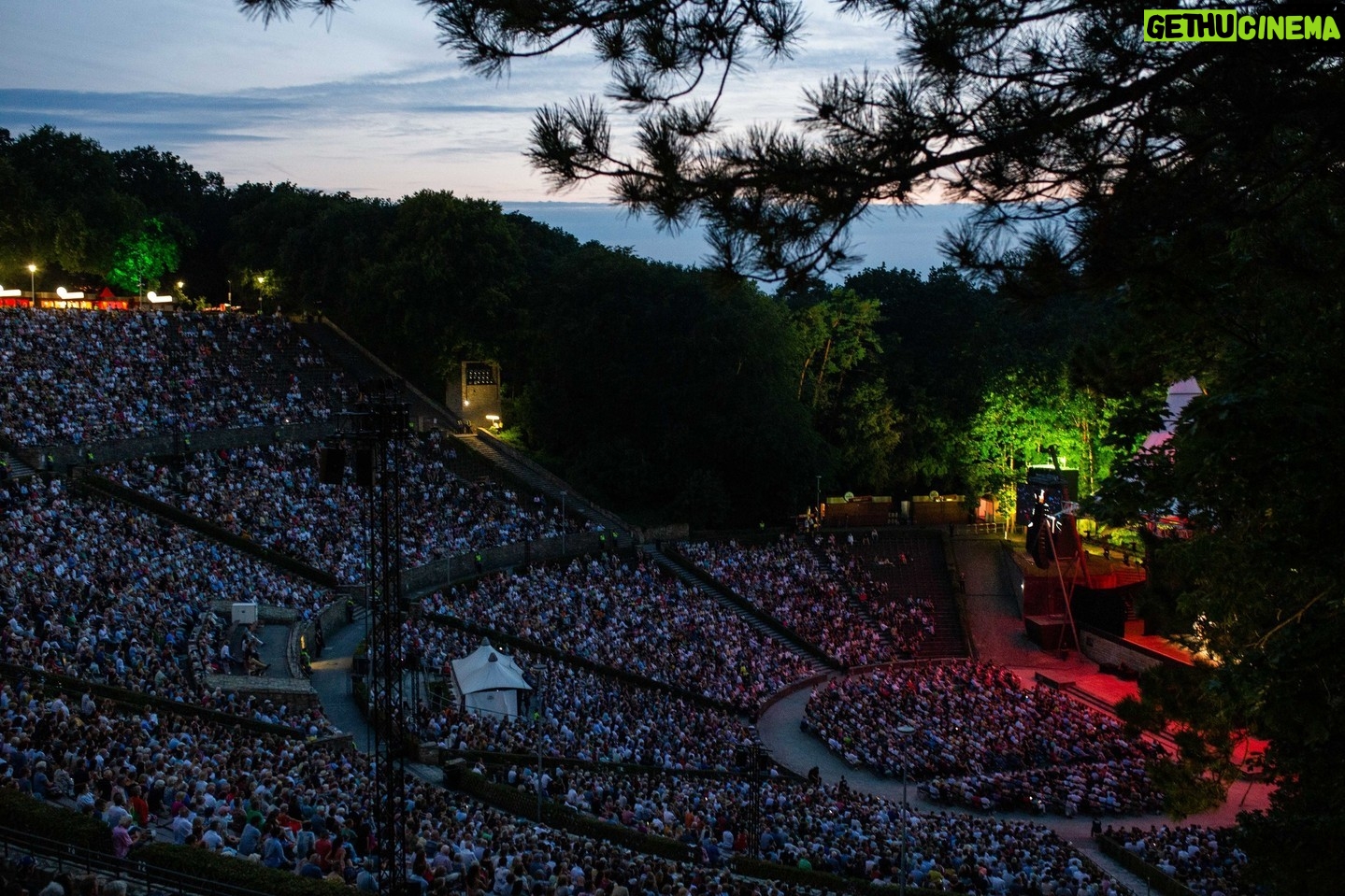 Daniel Barenboim - 2.6K Likes - Wrapping up the 2023 @DivanOrchestra tour in Salzburg and Berlin: Last Thursday, Daniel Barenboim led the Orchestra and soloist Igor Levit (@igorpianist) in a performance at the @SalzburgerFestspiele, continuing a more than decade-long Divan tradition. The tour concluded on Saturday evening, when Daniel Barenboim, Igor Levit, and the Divan performed at the Waldbühne Berlin, offering a program of Beethoven and Brahms at the incredible outdoor venue.
Next up, Daniel Barenboim and the Divan Orchestra return to @BoulezSaal on August 26 & 27, performing Mozart's last three symphonies as part of Barenboim-Said Akademie's Edward W. Said Days 2023.
Photo Credit: @manuelvacaphoto and Isabella Nadobny