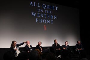 Daniel Brühl Instagram - Hanging out with the gang in London was marvelous! And thank you amigo Benedict Cumberbatch for hosting the screening and supporting the film, means a lot to us xxx @amusementparkfilms @netflix #allquietonthewesternfront
