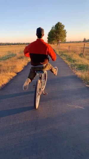 Daniel 'Cloud' Campos Instagram - Hope you are having a lovely day today 😊☀️🚴🏼‍♂️ 🎥 @venumskmz