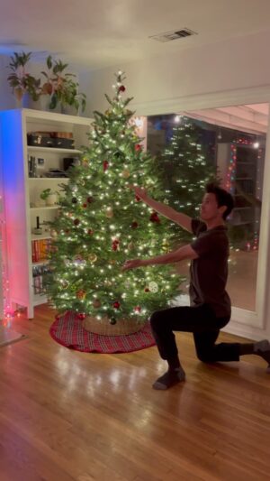 Daniel 'Cloud' Campos Instagram - Merry Christmas everyone 🎄❤️