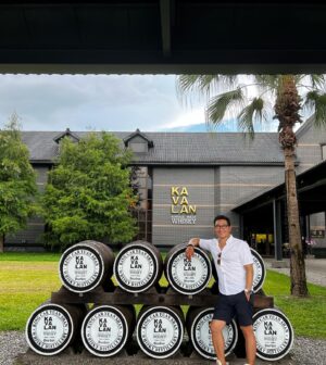 Daniel Dae Kim Instagram - Anyone who knows me well knows I like whiskey, so on a trip to Taiwan filled with many highlights, one of my favorites was an invitation to the @kavalanwhisky distillery in Yilan. From seeing the charring of the casks to opening a barrel and even making my own personal blend (hush now, single malt snobs!) I learned so much about whiskey making, and why #Kavalan has been making an award winning name for itself in the whiskey world. @andrewlee was the perfect host and it’s a visit I won’t soon forget. Cheers!

*This is not an ad. They just made me a fan :)