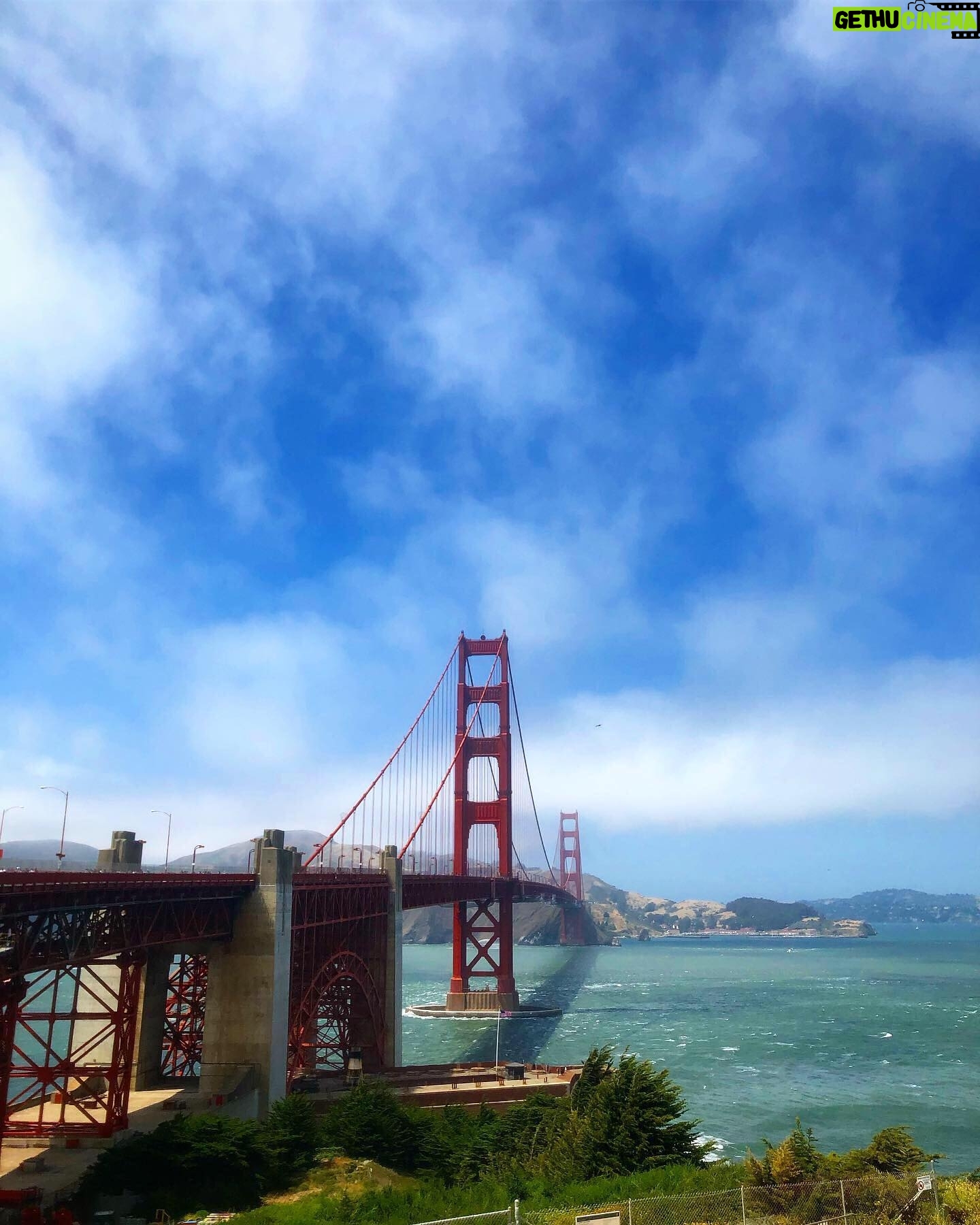 Daniel DiMaggio - 9K Likes - Can I get one with the bridge, one without? #sanfran