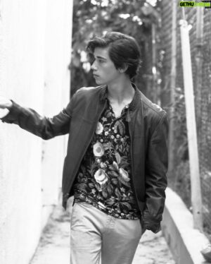 Daniel DiMaggio Instagram - Fresh pics. Happy Friday y’all!