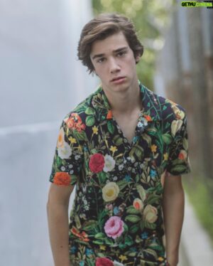 Daniel DiMaggio Instagram - Fresh pics. Happy Friday y’all!