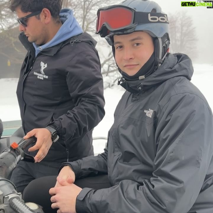 Daniel Fuenzalida - 29.6K Likes - La vida está hecha de recuerdos y vivencias siempre hay que disfrutar y este fin de semana en vísperas del día de papá con mi Ignacia y Tomás , aprovechando el tiempo , también es importante el relajo , #feliz