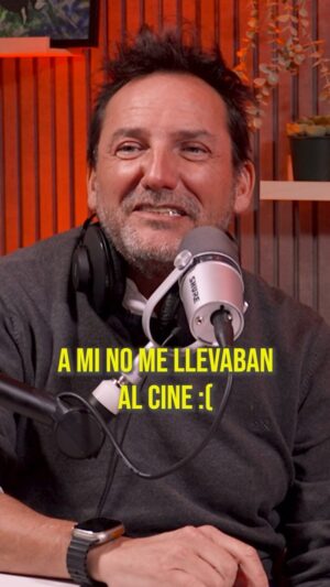 Daniel Fuenzalida Instagram - 🤔 ¿y a ustedes los llevaban al cine cuando chicos? 😅🍿😂

Yo salía enamorado o creyéndome el protagonista jajajaja 😂😂😂 

Se vienen buenas historias hoy en el capítulo 30 del #comoestanlosweones con mi partner @rosario.la.bravo por YouTube y Spotify les dejo los links en mis stories !!!