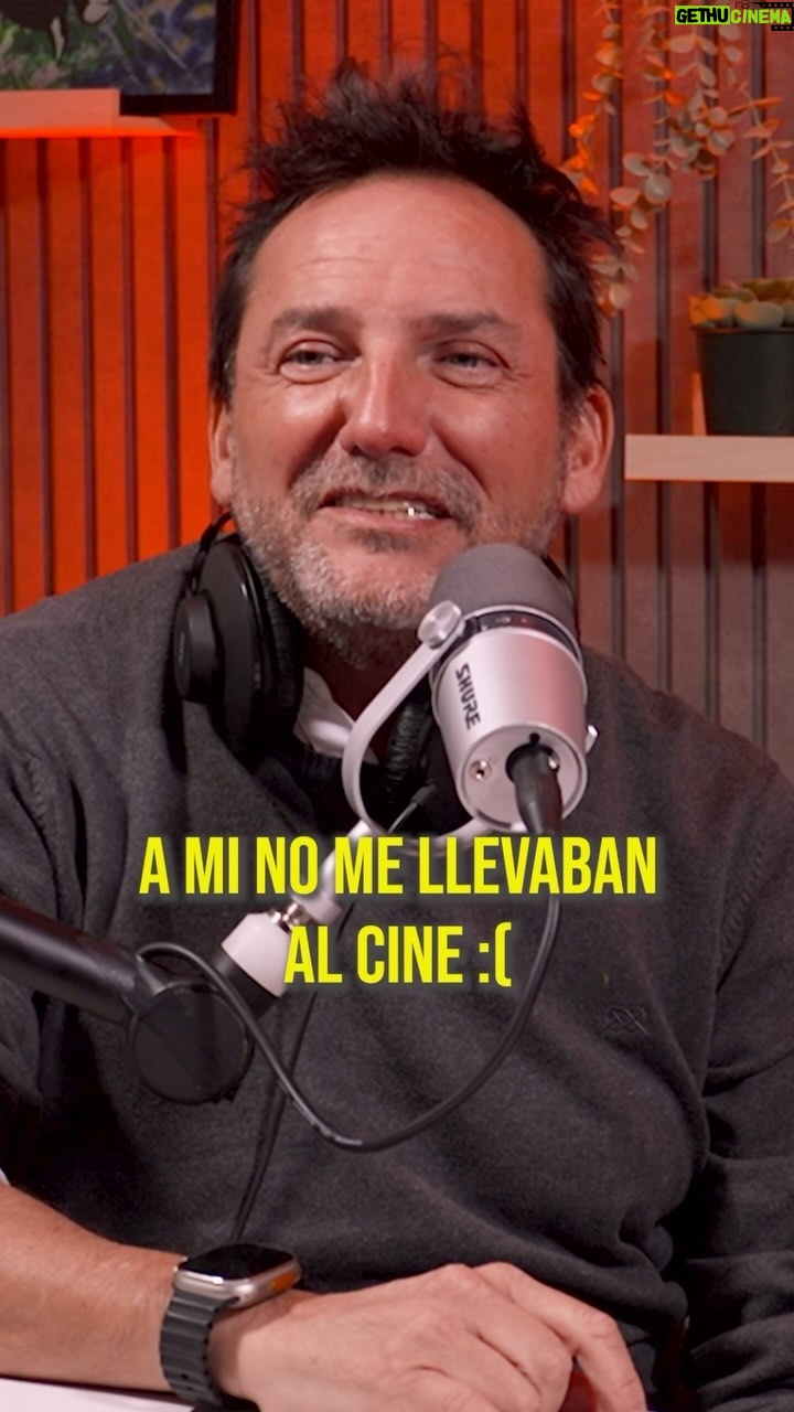 Daniel Fuenzalida - 5.7K Likes - 🤔 ¿y a ustedes los llevaban al cine cuando chicos? 😅🍿😂
Yo salía enamorado o creyéndome el protagonista jajajaja 😂😂😂
Se vienen buenas historias hoy en el capítulo 30 del #comoestanlosweones con mi partner @rosario.la.bravo por YouTube y Spotify les dejo los links en mis stories !!!