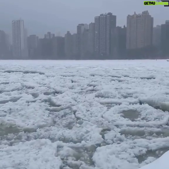 Daniel Goddard - 3 Likes - If you’re in Chicago, can you please tell us in the comments what it feels like right now because this looks like the end of the world or a reboot of Game of Thrones!