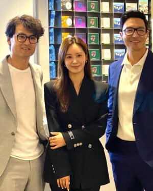 Daniel Henney Instagram - Great time today with 
@taylormadegolf_korea
opening their new Taylormade Seoul store in Yeouido IFC Mall.  Limited edition 과 exclusive products 가 많이 있다하니 와서 즐겨보세요. 

테일러메이드 앰버서더로 활동할 수 있어  기쁩니다.  다음에 또 만나요. 
#테일러메이드서울오픈 
#테일러메이드 #골프 #taylormade