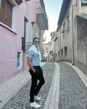 Daniel Henney Instagram - Recharging on the French Riv:))