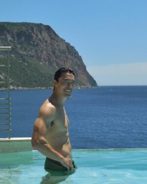 Daniel Henney Instagram - Recharging on the French Riv:))