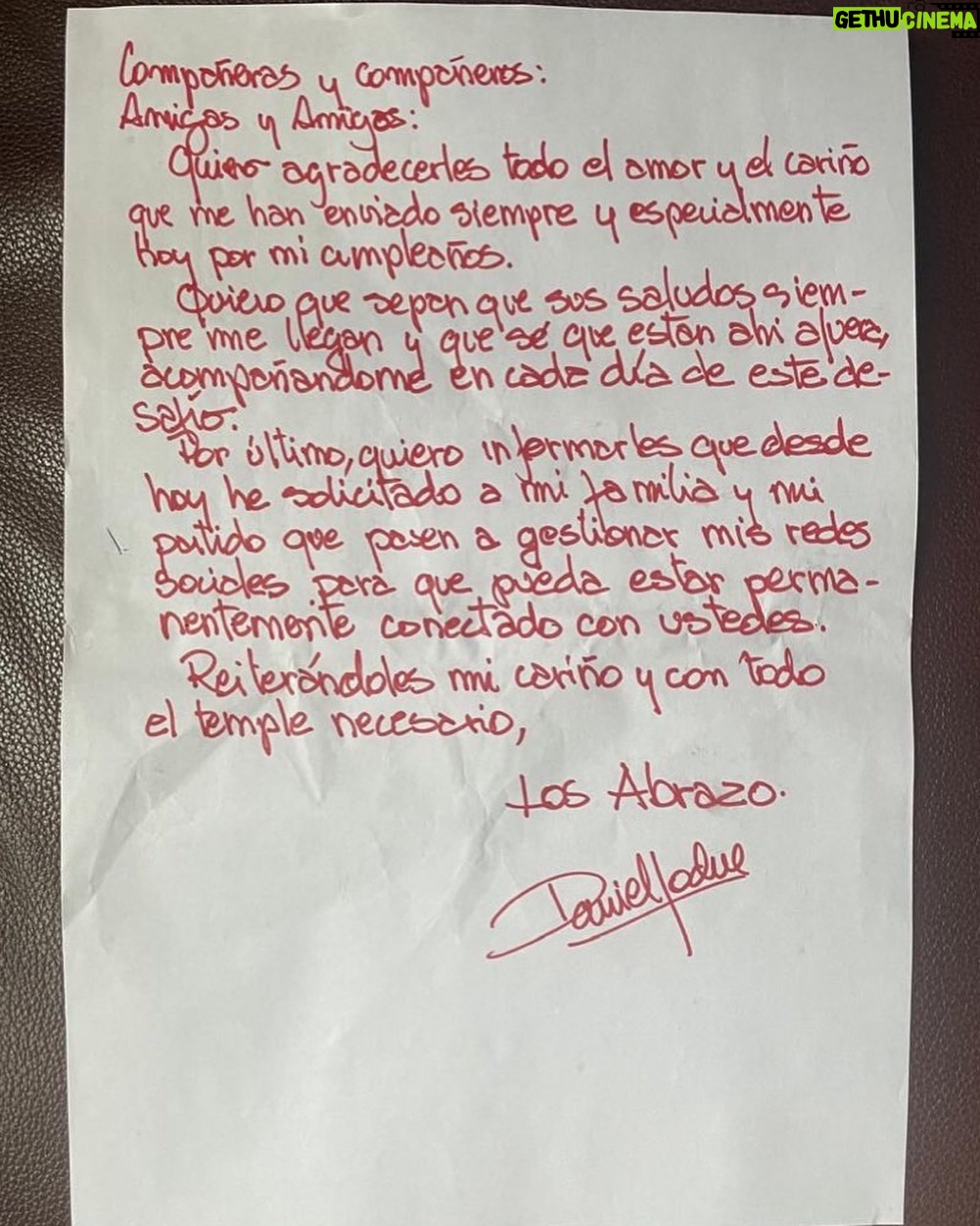 Daniel Jadue - 13.4K Likes - Compartimos este mensaje del Alcalde Jadue desde su desproporcionada prisión preventiva en Capitán Yáber.
Desde hoy familiares y su partido, comunicaremos a través de sus RRSS, noticias e informaciones ligadas a su situación judicial, además de otros temas de interés. #JadueLibre