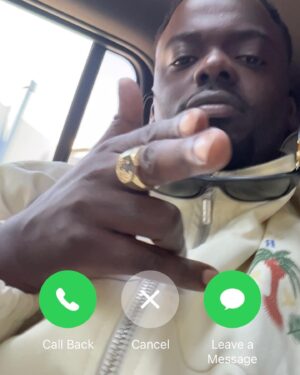 Daniel Kaluuya Instagram - Blessed for another year.

Year of the Everything. Year of the Go. 

🙏🏿

🌍

🌕