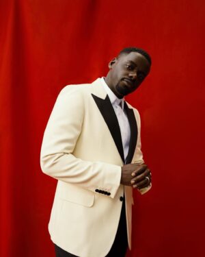 Daniel Kaluuya Instagram - 33 Weekend. Good and Dangerous. 

Big up the bro @iamjamiefoxx for blessing us with the legendary after party settings & joining DSS. Love to the @naacpimageawards. 

DSS - We Do What We Want.