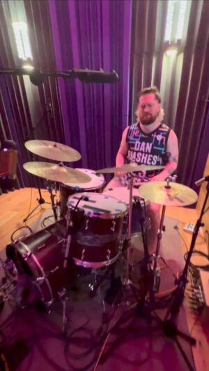 Daniel Platzman Instagram - PLATZ BEATS:
Experimenting with some different delay plug-ins over this loose open groove
