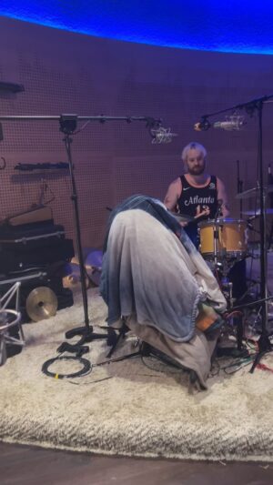 Daniel Platzman Instagram - PLATZ BEATS: Experimenting With Hi-Hat Accents & Ghost Notes

Playing around in the studio.
#drumproduction #drums #drummer #drumming #danielplatzman