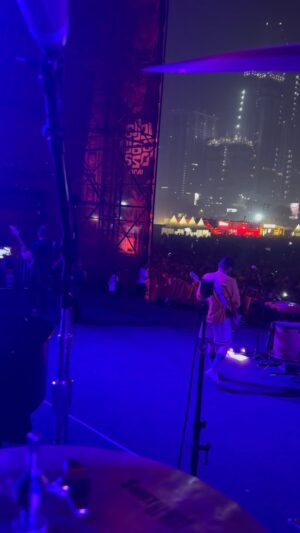 Daniel Platzman Instagram - First Lollapalooza in India ever, what an honor!! Y’all were so incredible to play for