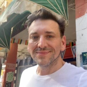 Daniel-Ryan Spaulding Instagram - @haifacity Day trip to Haifa, Israel to show you a little snippet of gay life there 🕊🇮🇱🏳️‍🌈 I’ll be doing my show Weds June 5 @zappalive ticket link in bio! Follow @jon_elk for more info about Gay Arab life in Israel 🙌