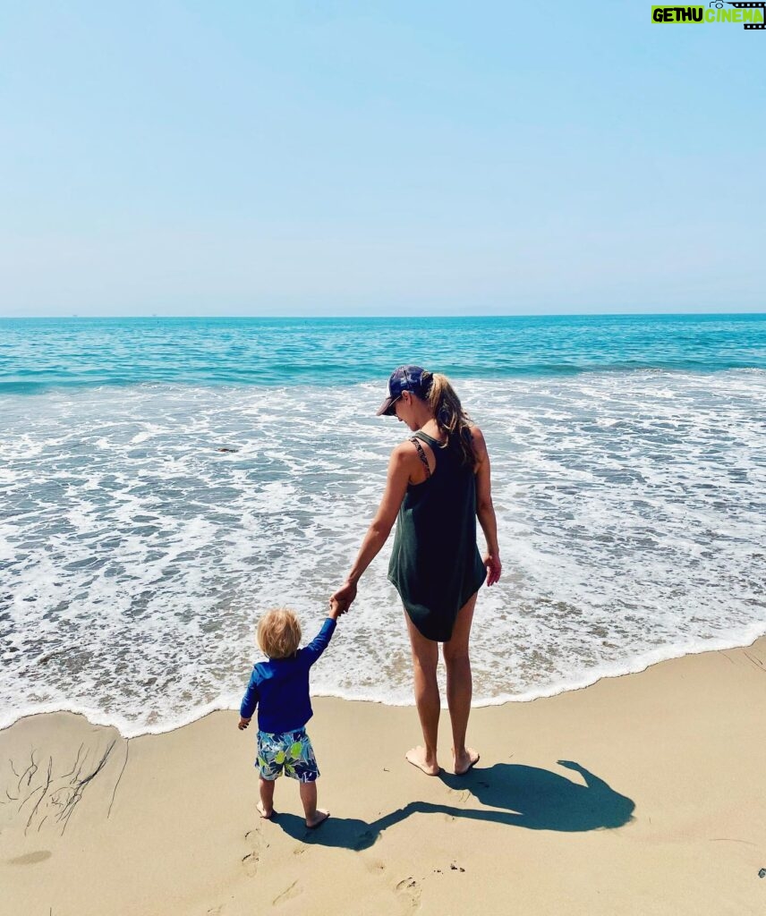 Actress Danielle Demski Hd Instagram Photos And Wallpapers March 2023 