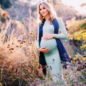 Danielle Demski Instagram - Stay calm and carry on🤰❤️🙏
.
Life has changed pretty radically in the last week. Our country and the world is in a place I couldn’t have imagined 10 days ago. And in the midst of all this uncertainty and chaos, life goes on. My due date is fast approaching and I’m trying to stay peaceful and positive. This new little baby is entering the world during a very unpredictable time and is going to need love, calm, and stability. So while I can’t control the outside world, I can control my own actions and mindset. Even though I’ve been social distancing, I know we’re all in this together and there are better days ahead #TogetherApart🌎💫❤️
.
.
.
#babybump #36weekspregnant
#momlife #maternityphotos #knockedup #instagoodness #staycalmandcarryon #alonetogether #mondaymotivation
